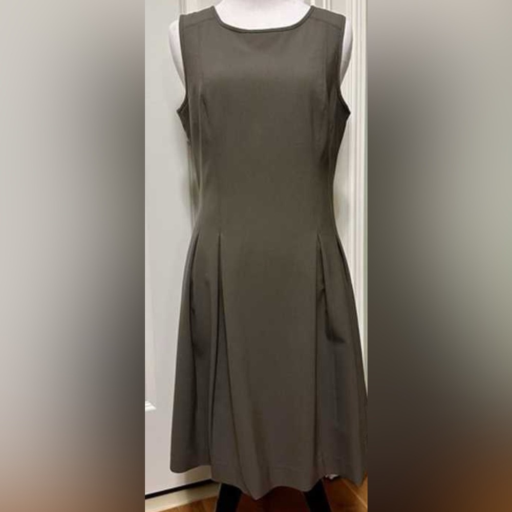 Elegant Olive Green Women's Dress